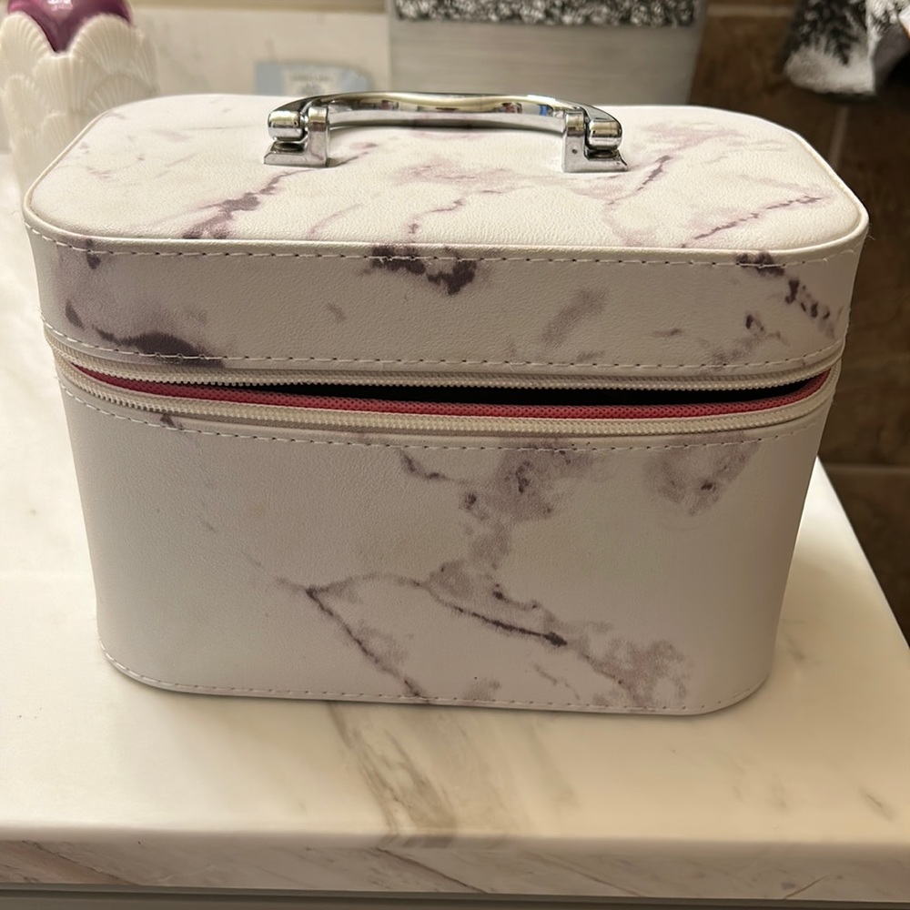 Makeup case